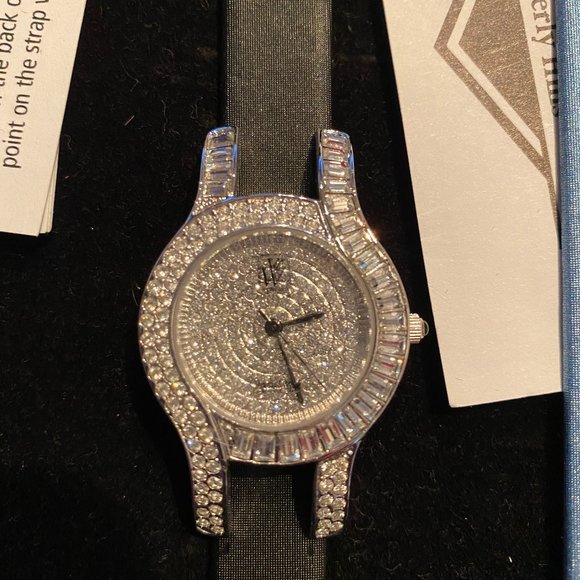 VICTORIA WIECK WATCH WITH INTERCHANGEABLE STRAPS - Picture 11 of 12